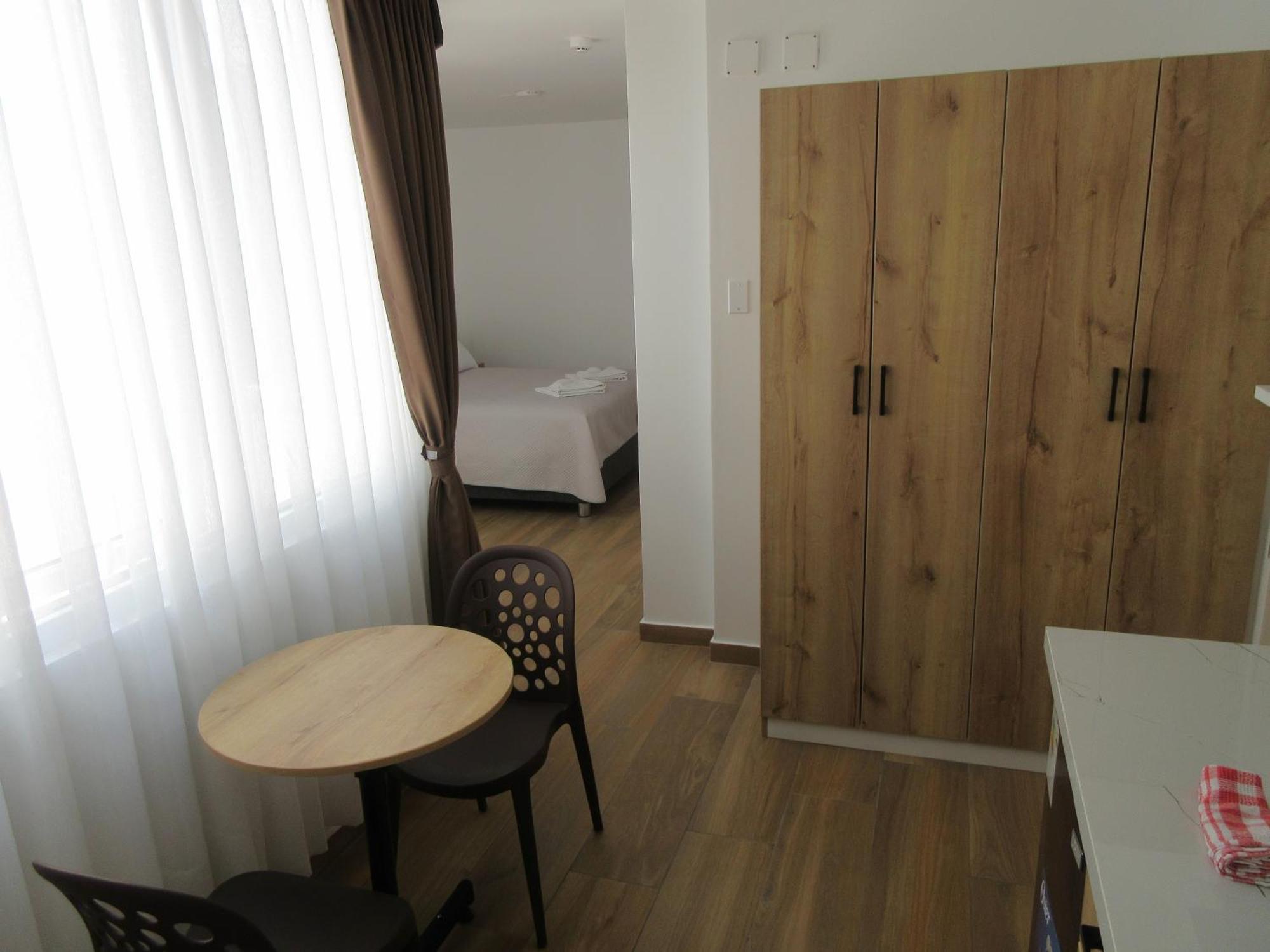 Venue Apartment *
